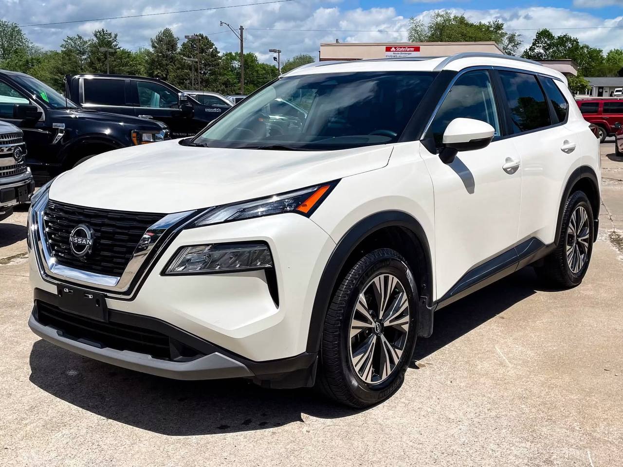 2022 Nissan Rogue SV for sale at Honest Auto Market