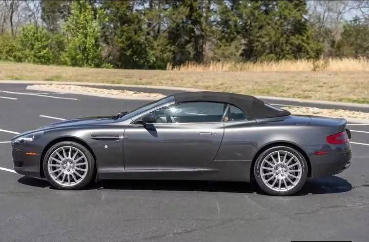 2009 Aston Martin DB9 Volante