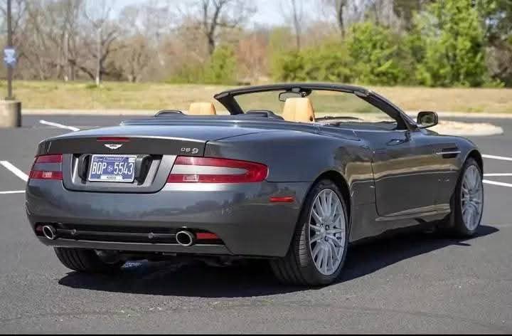 2009 Aston Martin DB9 Volante