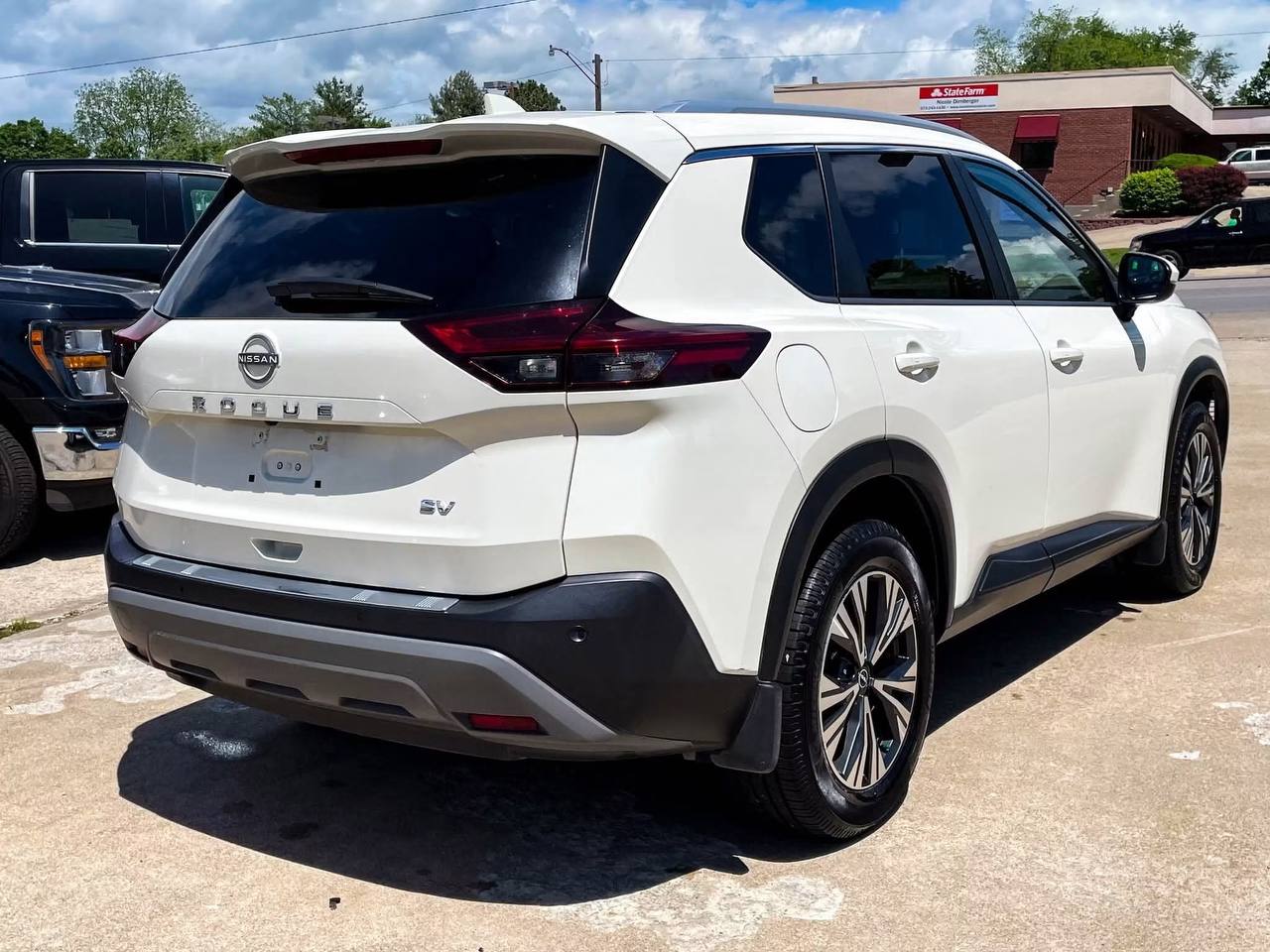 2022 Nissan Rogue SV