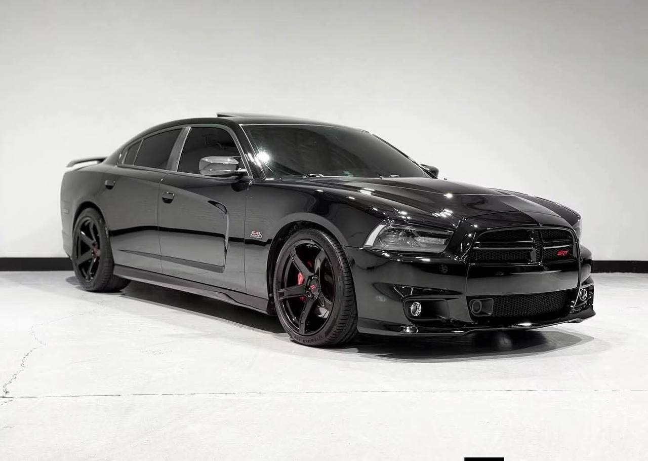 2012 Dodge charger SRT