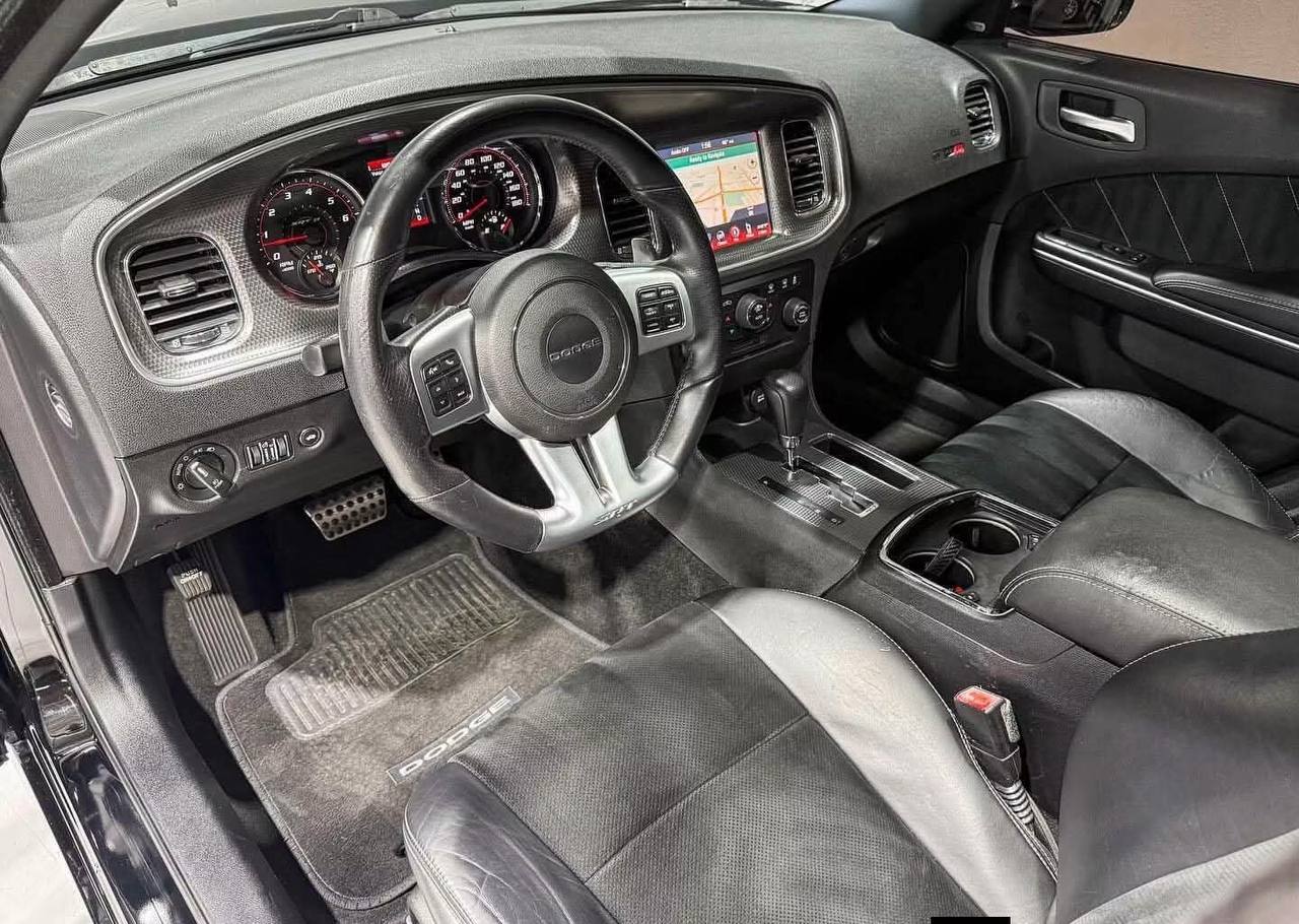 2012 Dodge charger SRT