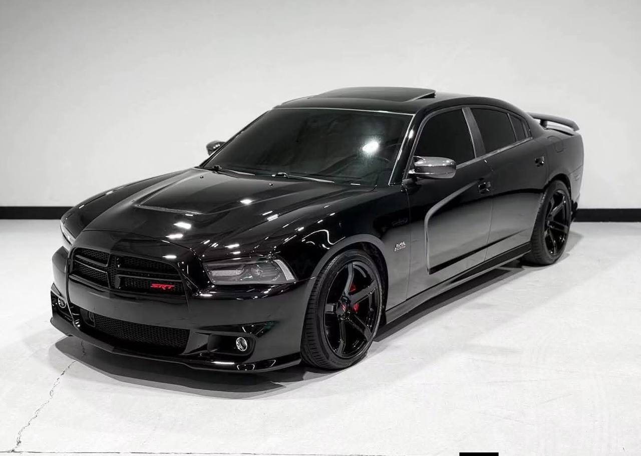 2012 Dodge charger SRT