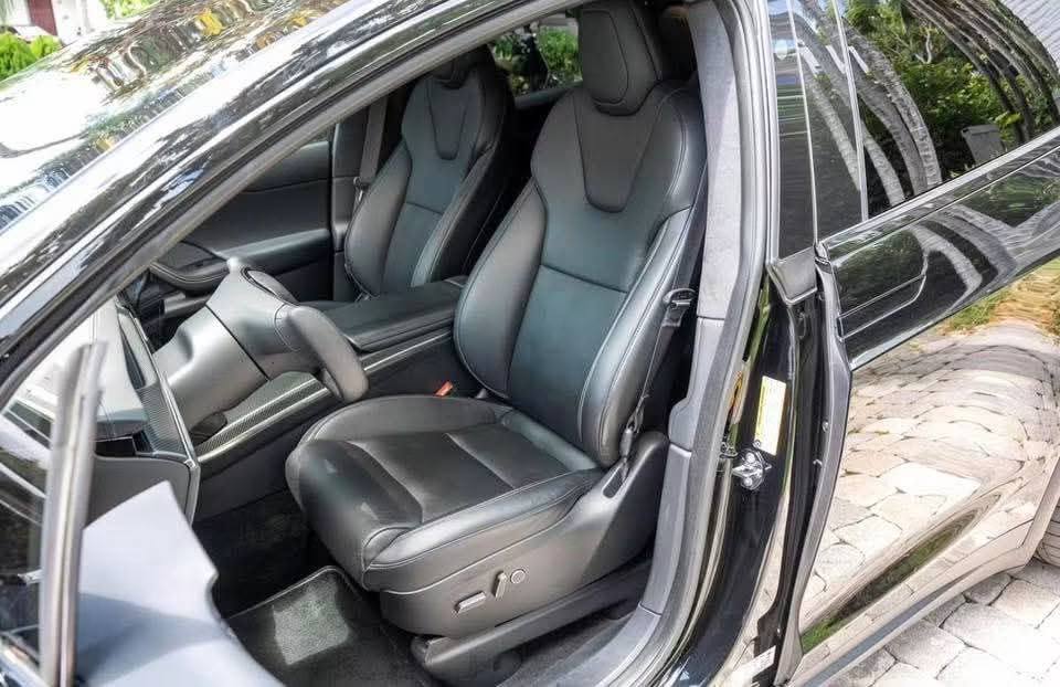 2022 Tesla Model X Plaid