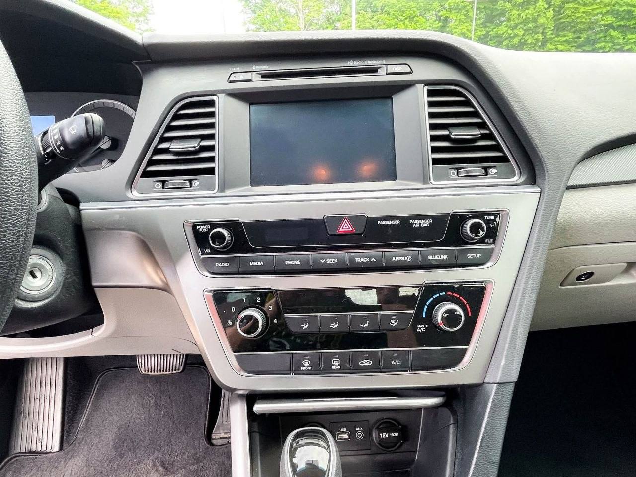 2017 Hyundai SONATA SE