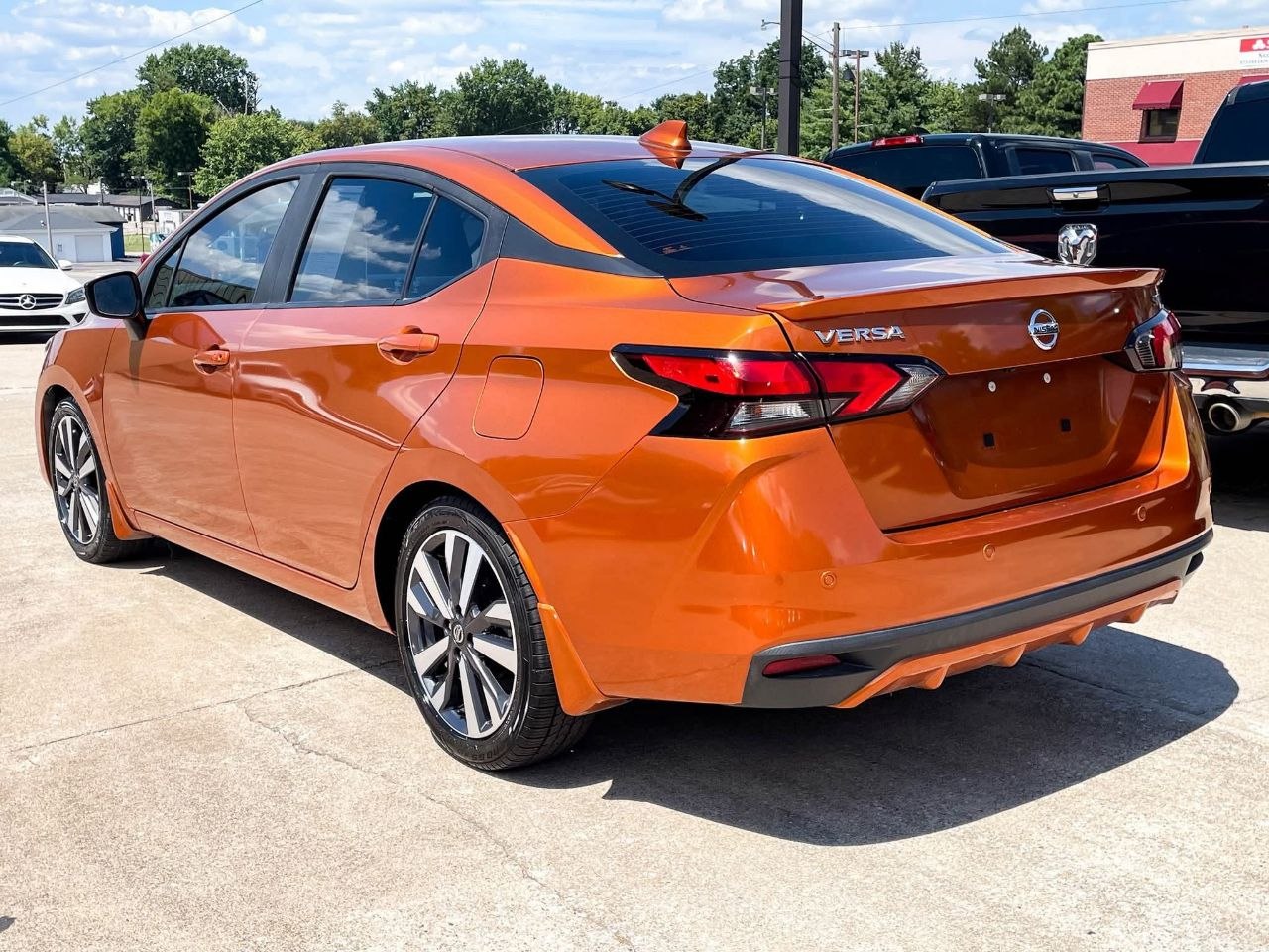 2020 Nissan Versa SR 