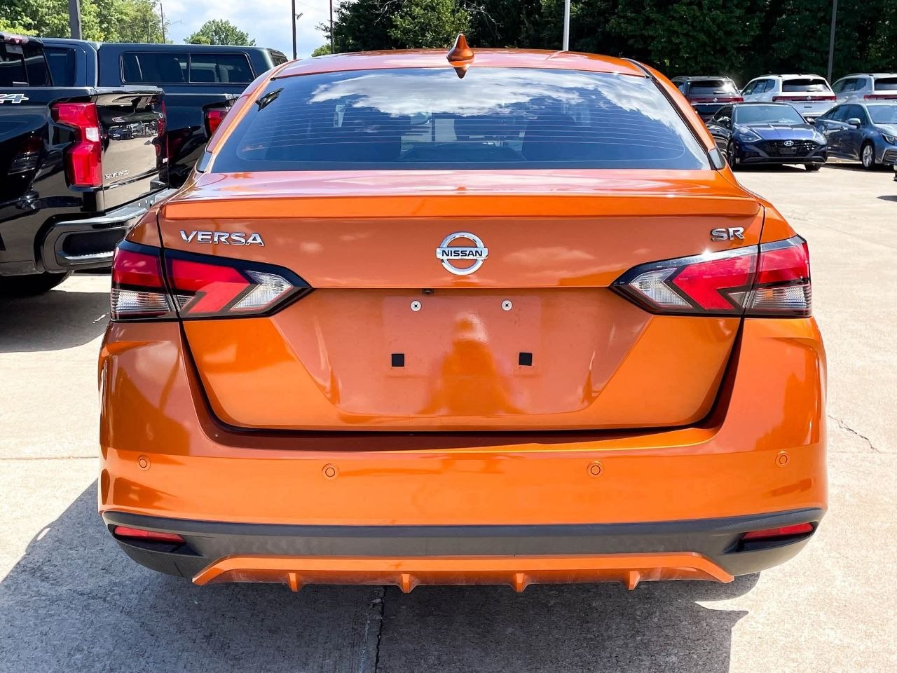 2020 Nissan Versa SR 