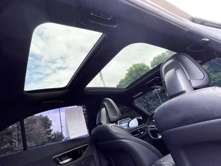 2022 Mercedes-Benz C-Class C-300