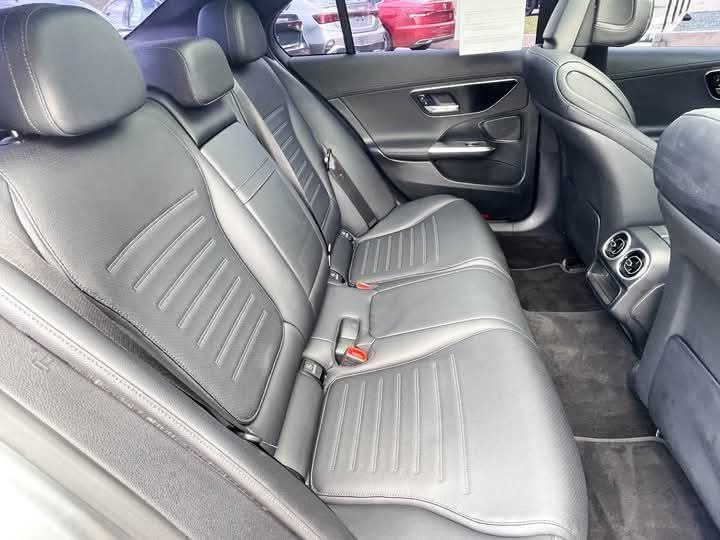 2022 Mercedes-Benz C-Class C-300