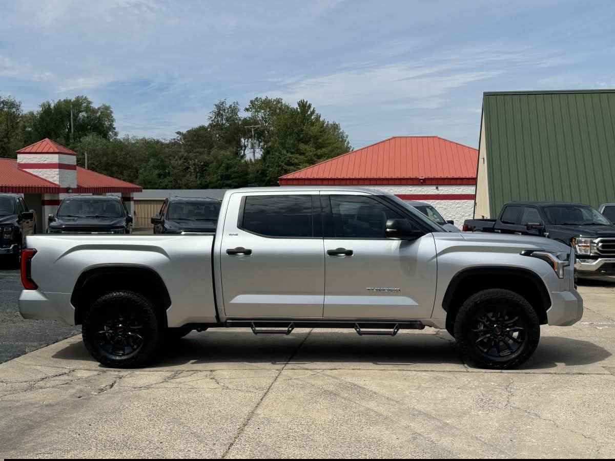 2022 Toyota Tundra SR5 4x4