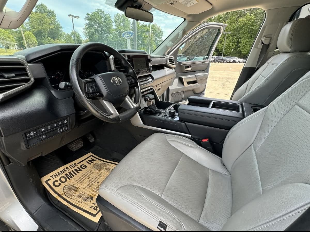 2022 Toyota Tundra SR5 4x4