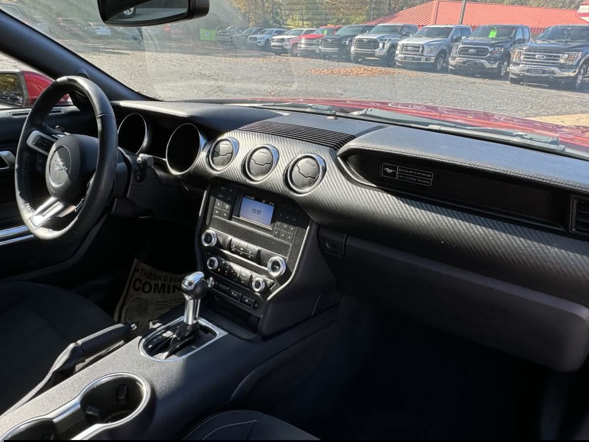 2020 Ford Mustang