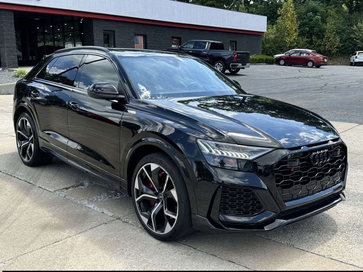 2022 Audi RS Q8 