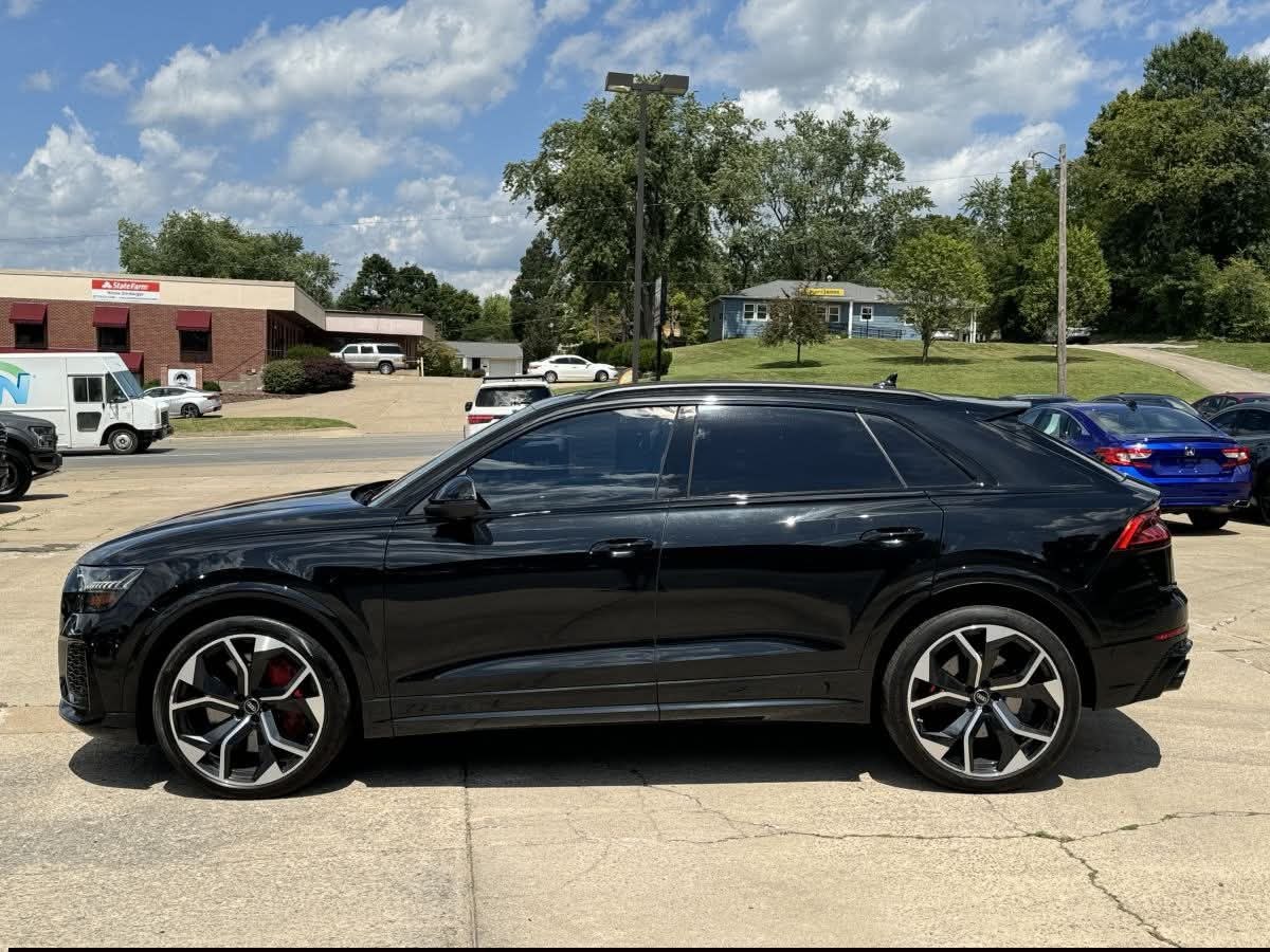 2022 Audi RS Q8 