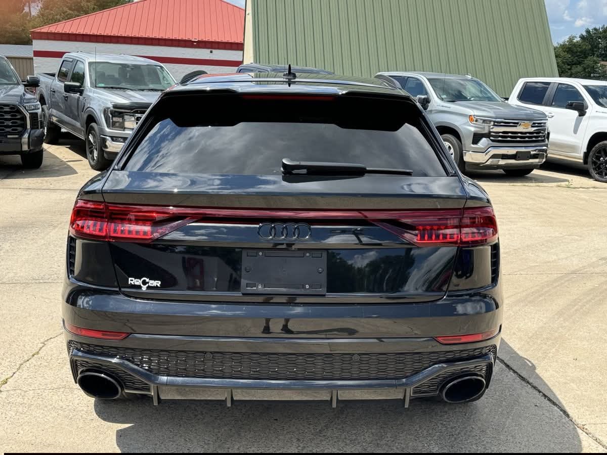 2022 Audi RS Q8 
