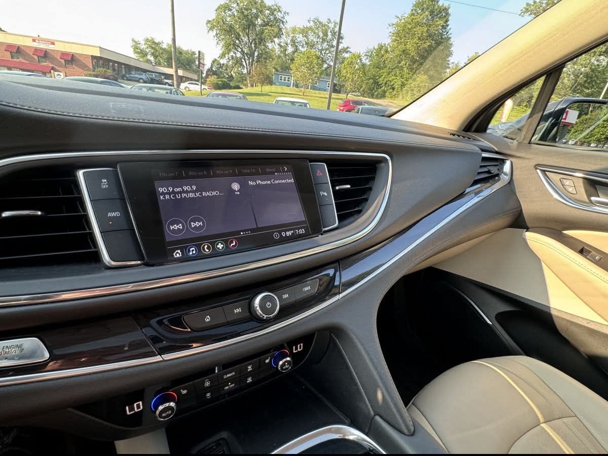 2020 Buick Enclave Essence AWD 