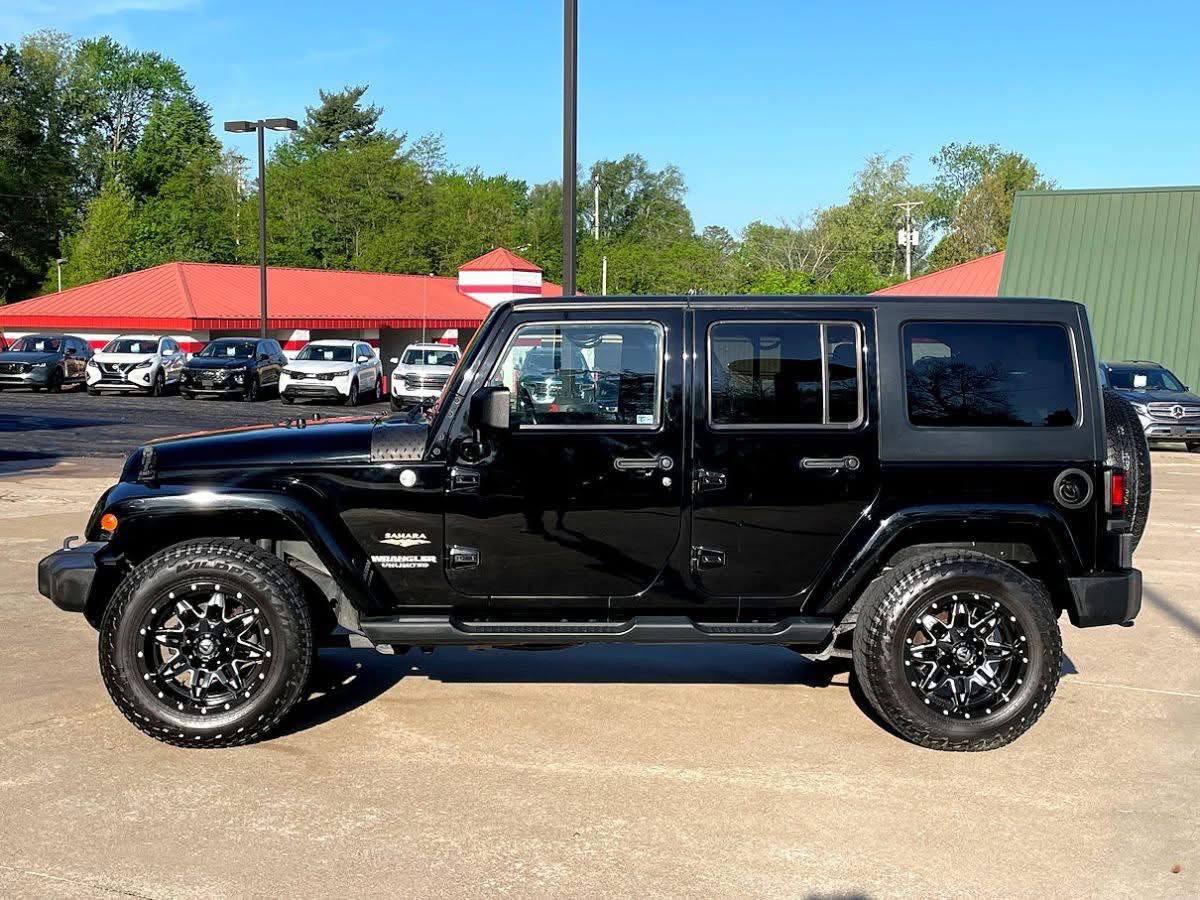 2014 Jeep Wrangler Unlimited Sahara 4x4 