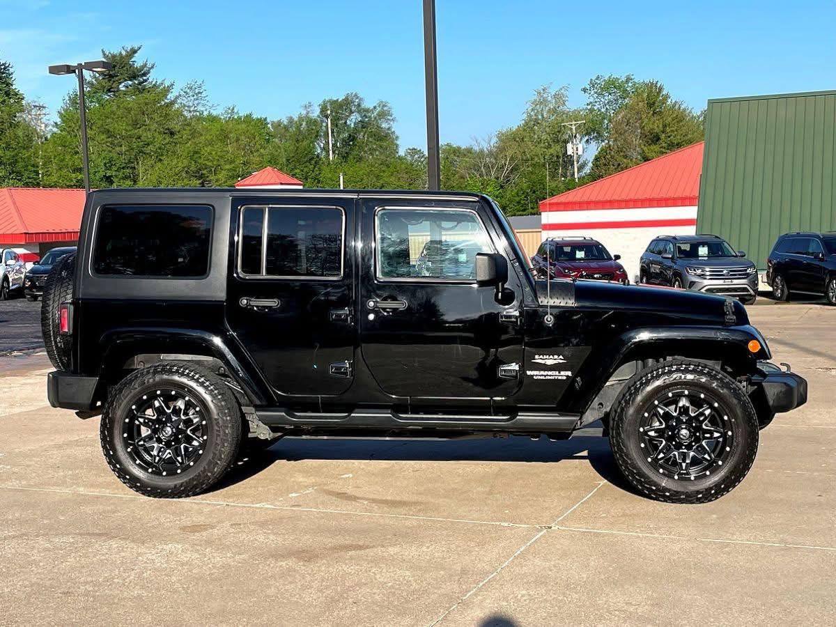 2014 Jeep Wrangler Unlimited Sahara 4x4 