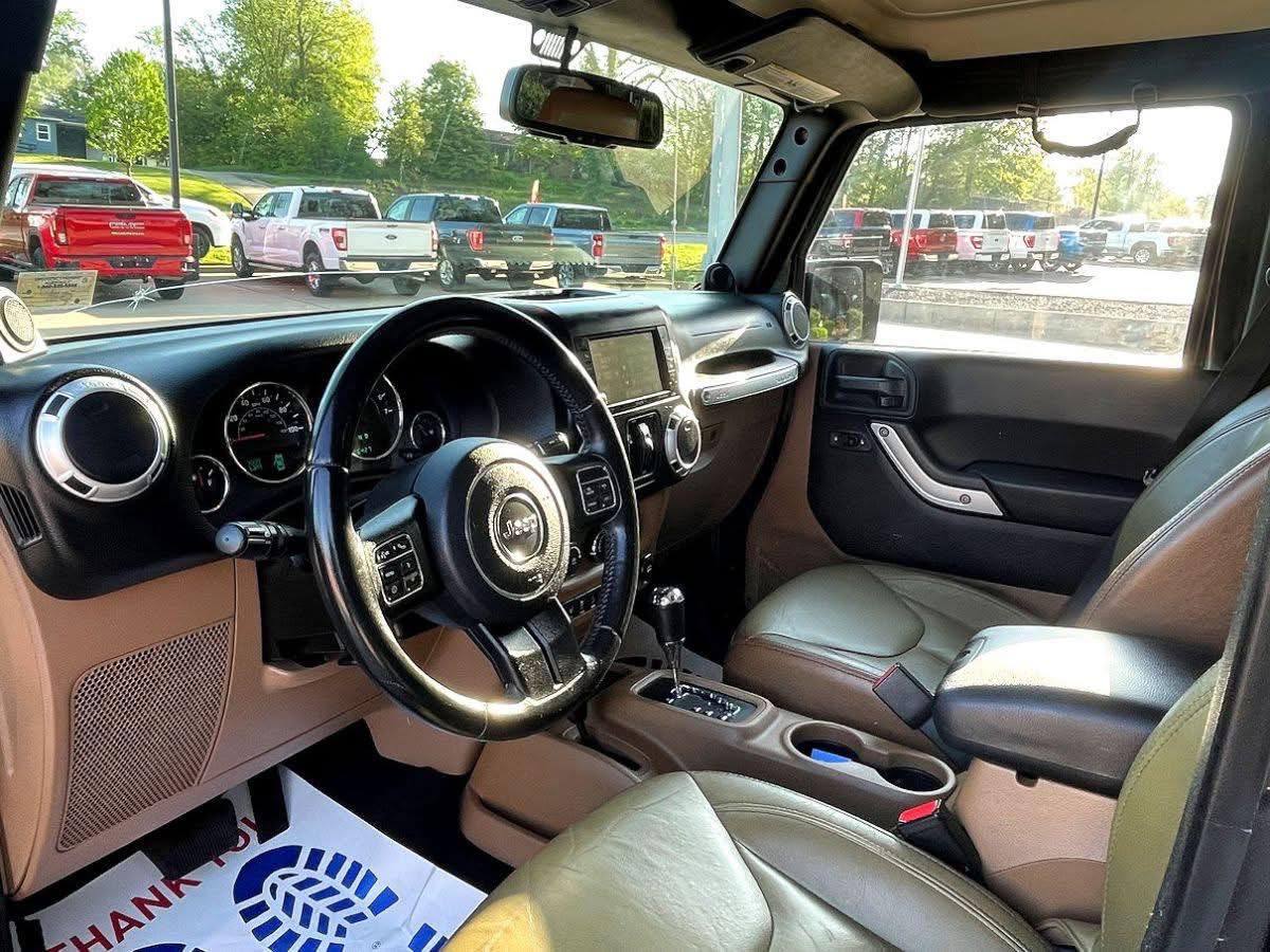 2014 Jeep Wrangler Unlimited Sahara 4x4 